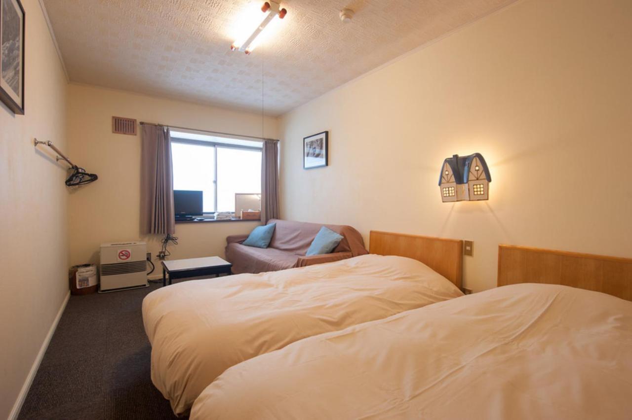 Black Diamond Lodge Niseko Bagian luar foto